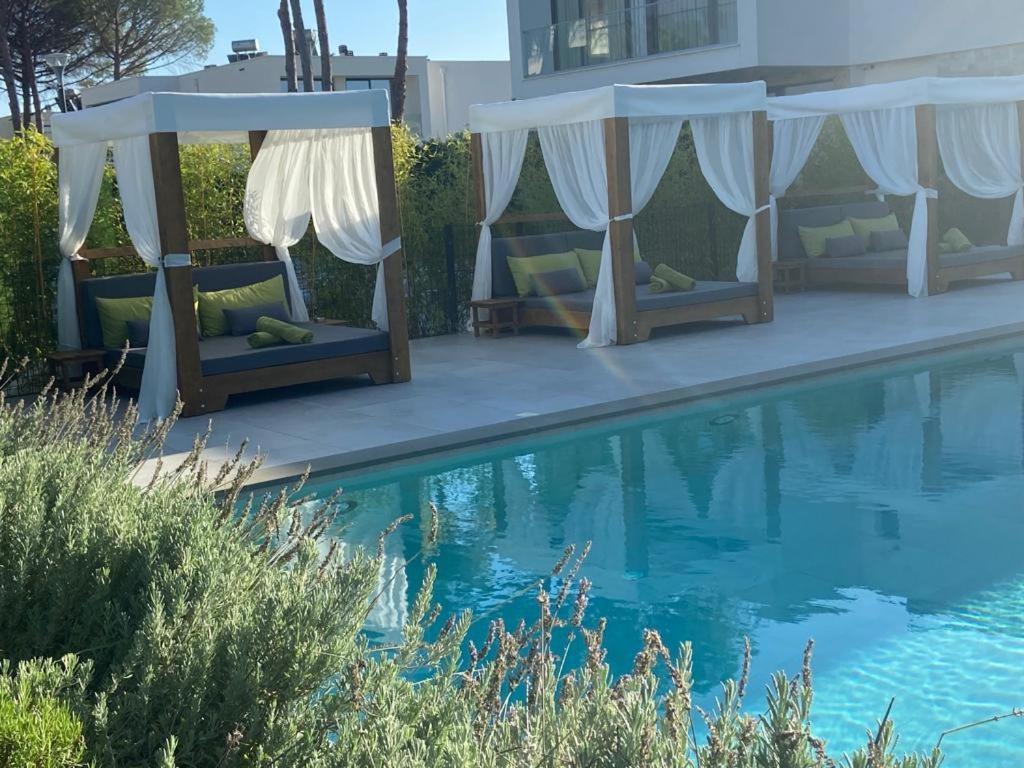 Rosemarine Villas Durrës Exterior foto